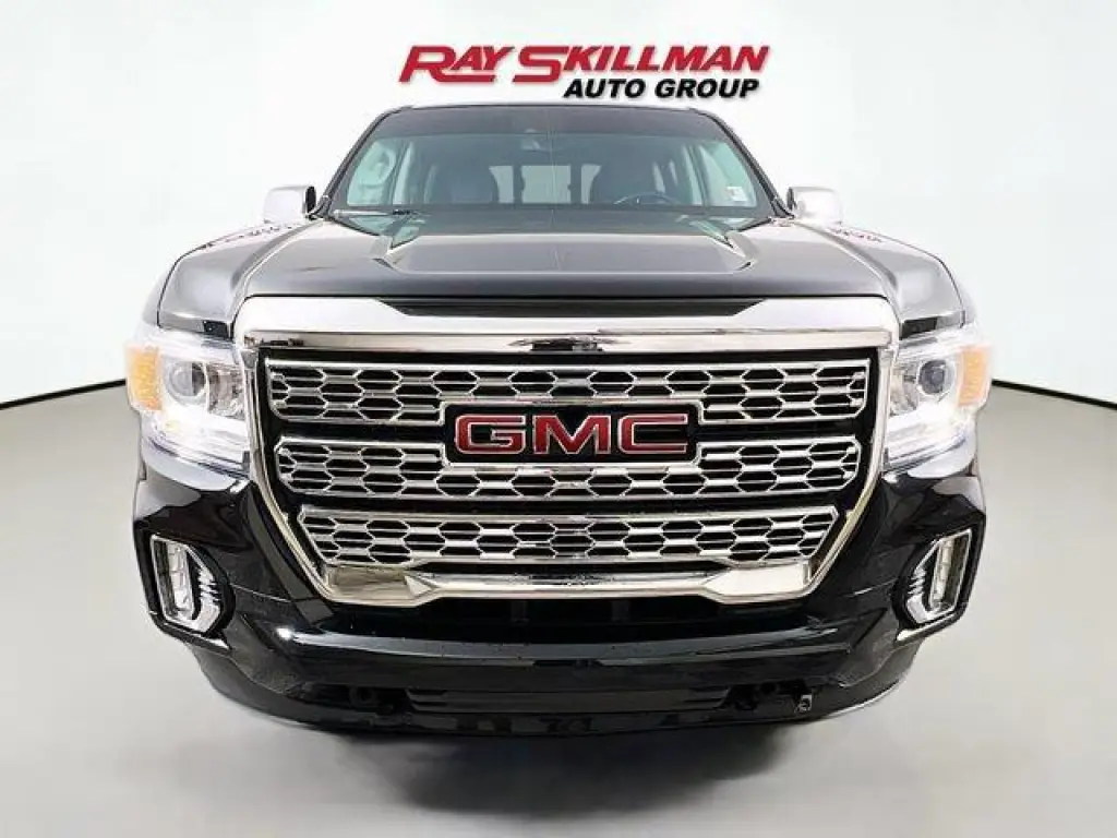 GMC Canyon 2022 4x4 Denali 4dr Crew Cab 5 ft. SB