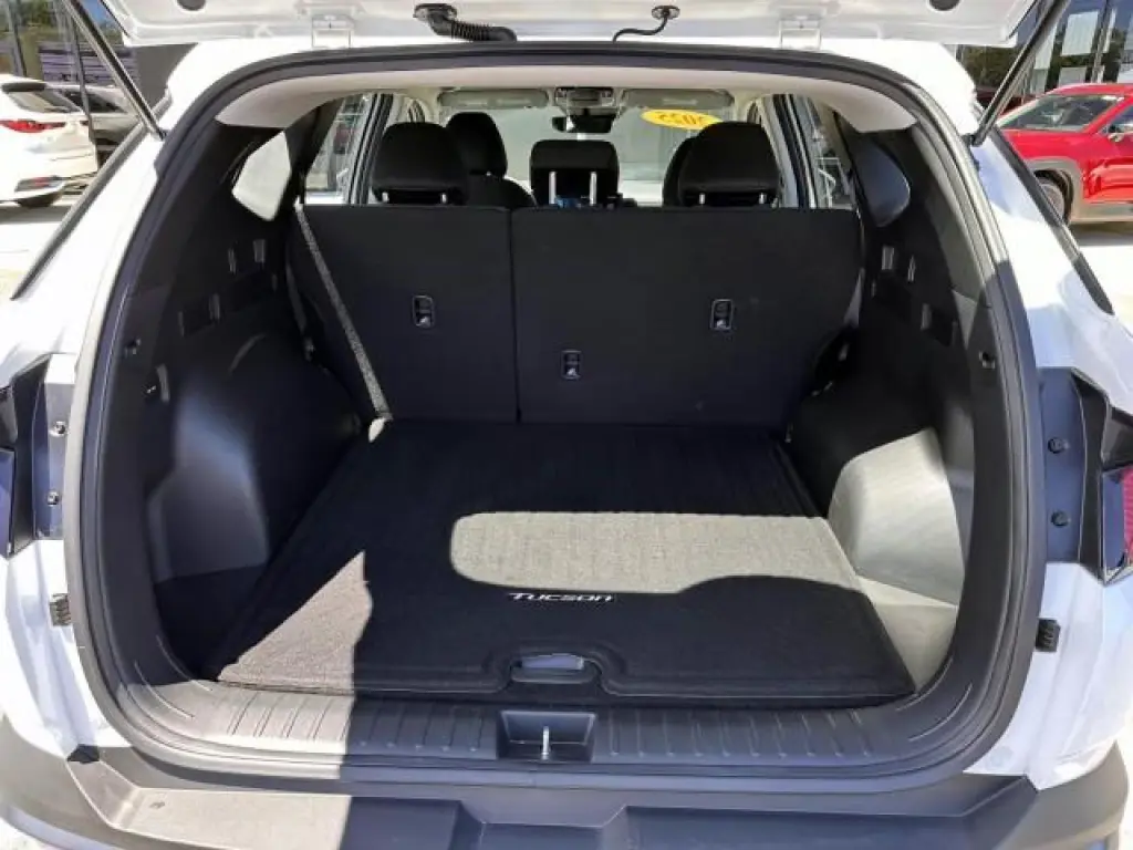 Hyundai TUCSON 2025 AWD SE 4dr SUV