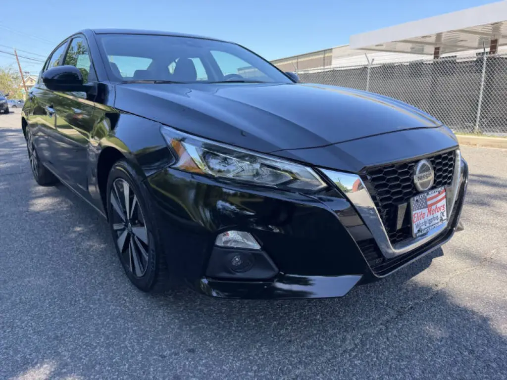 2022 Nissan Altima 2.5 SV