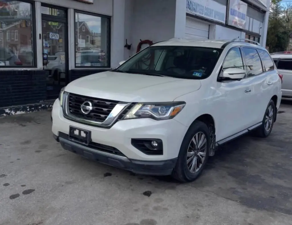2018 Nissan Pathfinder SL