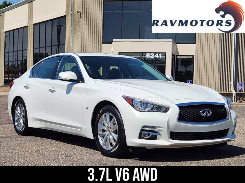 2015 Infiniti Q50 Premium
