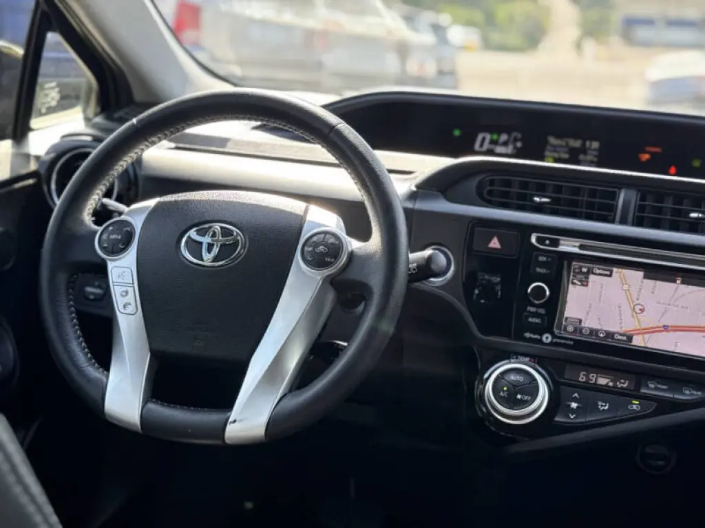 2015 Toyota Prius c
