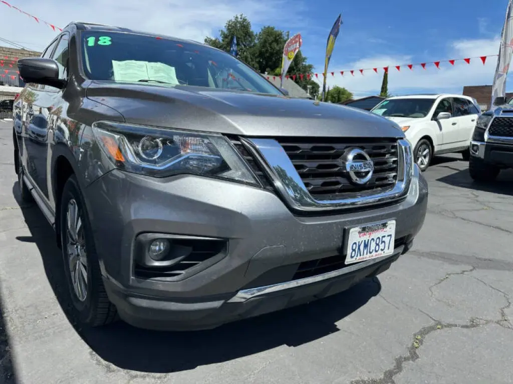 2019 Nissan Pathfinder S