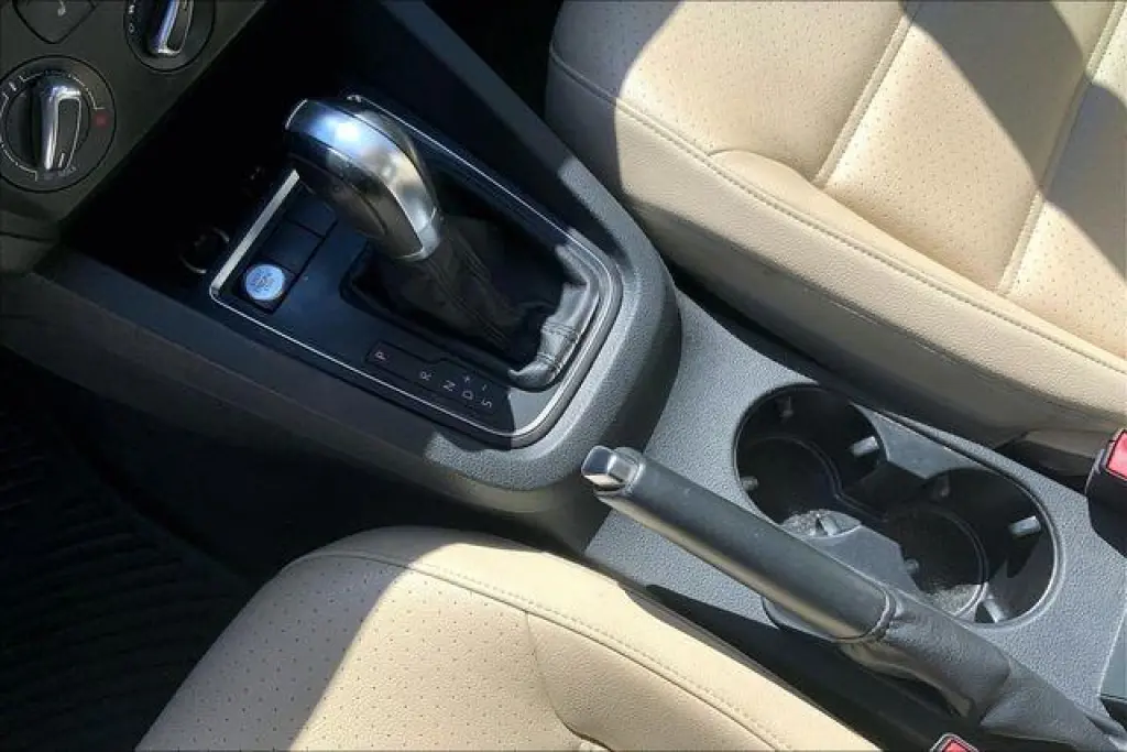Volkswagen Jetta 2017 1.4T SE 4dr Sedan 6A