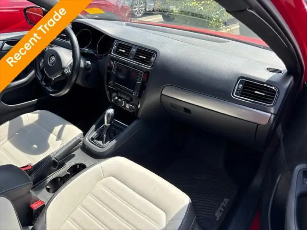 Volkswagen Jetta 2016 1.8T Sport 4dr Sedan 6A PZEV