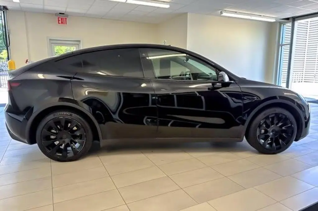 Tesla Model Y 2020 AWD Long Range 4dr Crossover