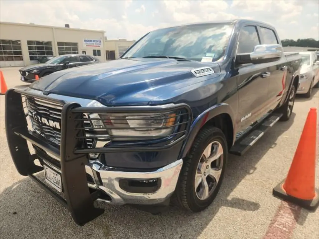 Ram 1500 2021 4x4 Laramie 4dr Crew Cab 5.6 ft. SB Pickup