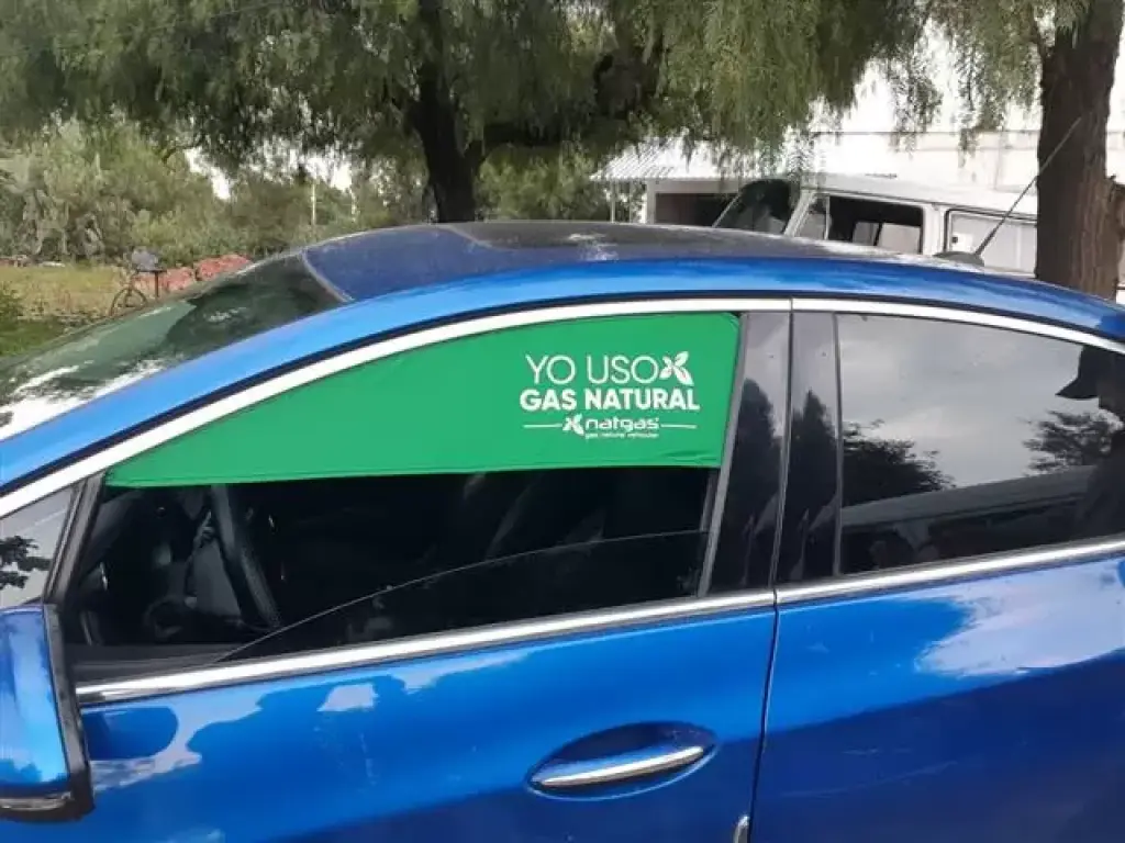 CORTINAS PUBLICITARIAS AUTO
