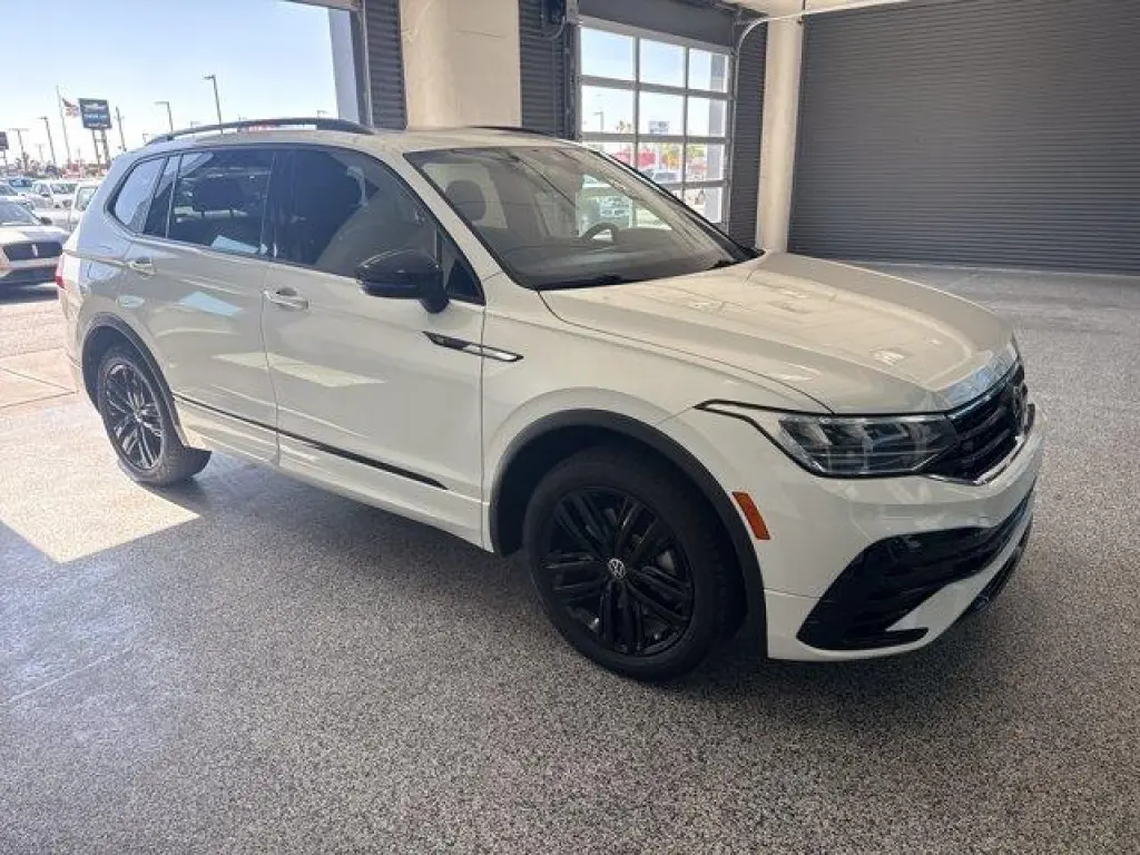 Volkswagen Tiguan 2022 AWD SE R-Line Black 4Motion 4dr SUV