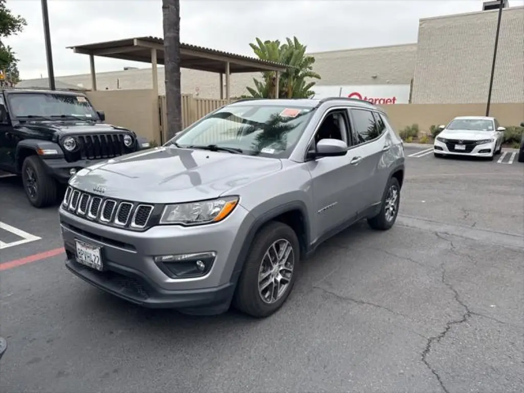 Jeep Compass 2020 Sun and Wheel 4dr SUV