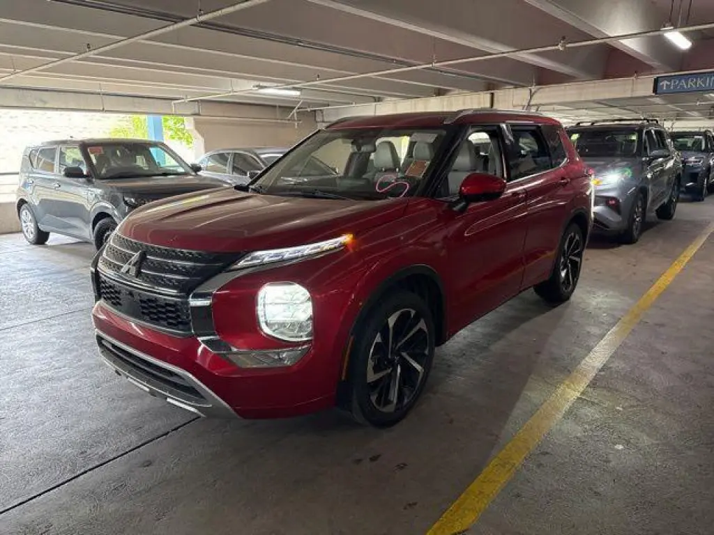 Mitsubishi Outlander 2023 SE 4dr SUV