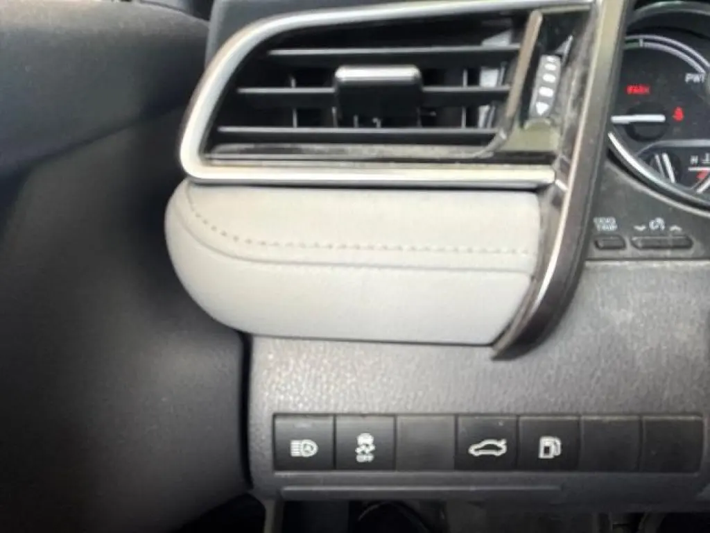 Toyota Camry Hybrid 2018 SE 4dr Sedan