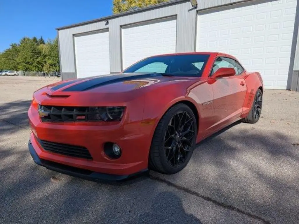 Chevrolet Camaro 2010 SS 2dr Coupe w/2SS
