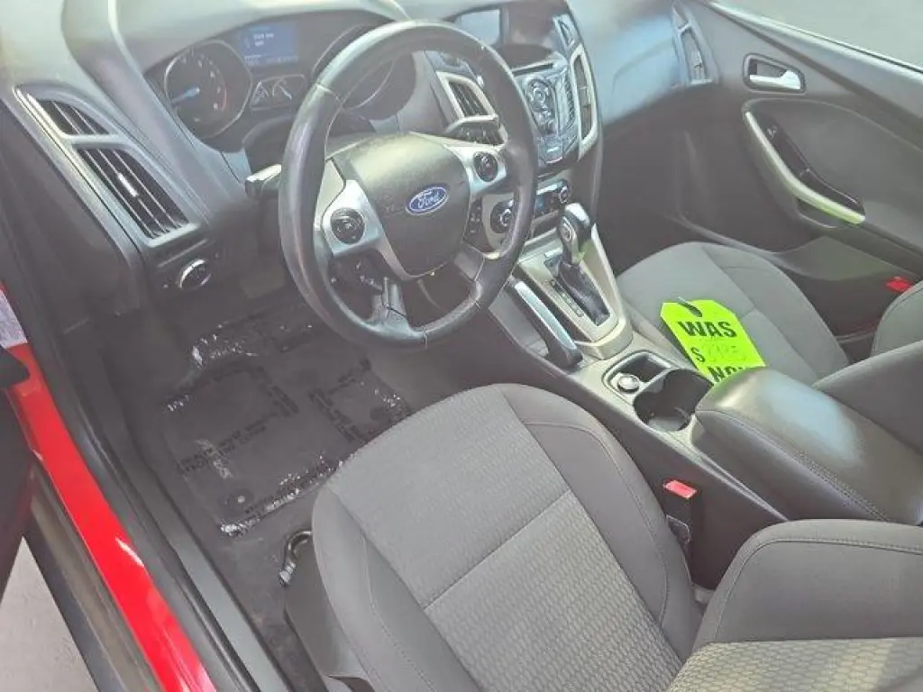 Ford Focus 2012 SEL 4dr Hatchback