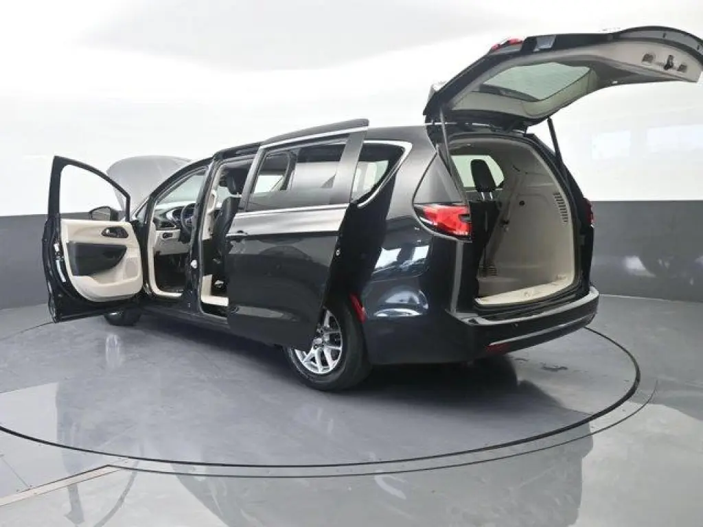 Chrysler Pacifica 2023 Touring L 4dr Mini-Van