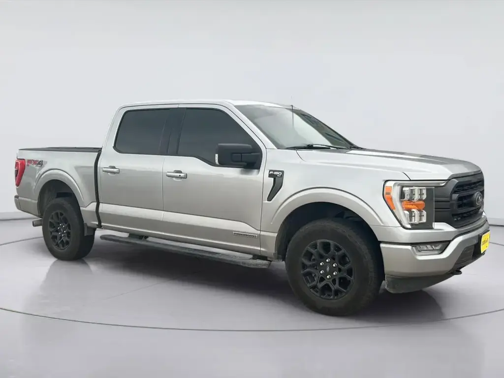 Ford F-150 2021 4x4 XL 4dr SuperCrew 5.5 ft. SB