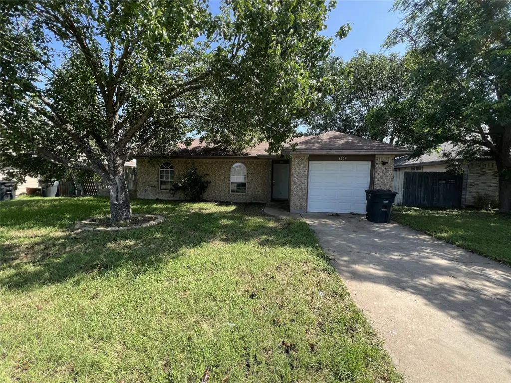 Propiedad en alquiler con 3 habitaciones y 2 baños en Killeen