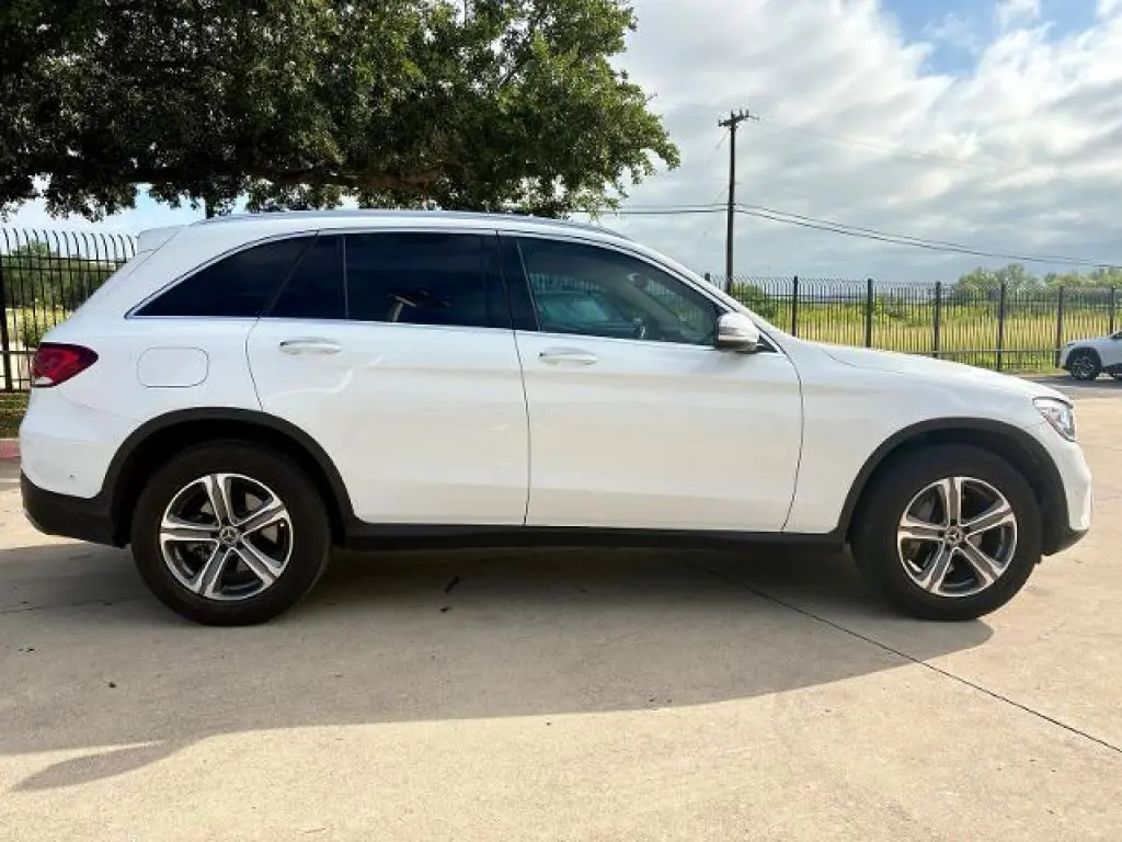 Mercedes-Benz GLC 2021 GLC 300 4dr SUV