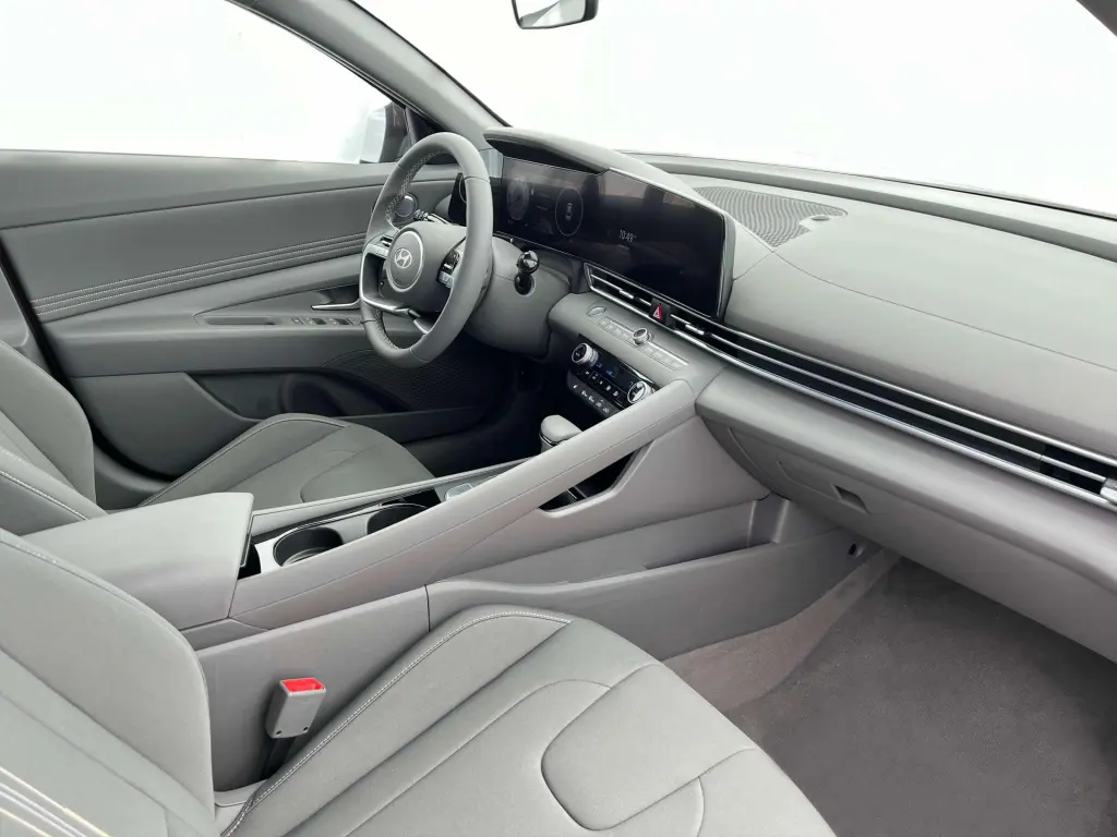 Hyundai ELANTRA 2024 SEL 4dr Sedan