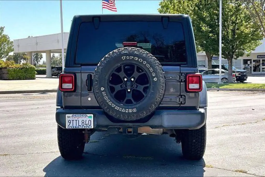 Jeep Wrangler Unlimited 2020 4x4 Willys Sport 4dr SUV