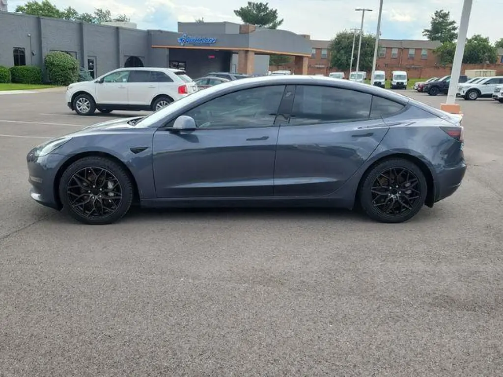 Tesla Model 3 2021 AWD Long Range 4dr Sedan