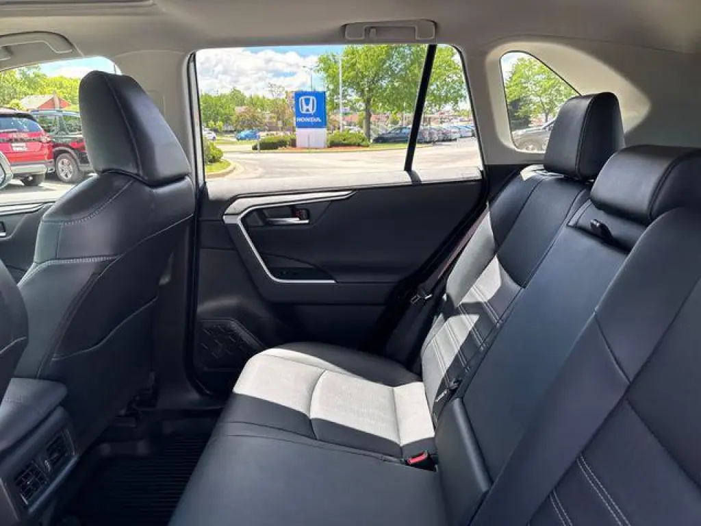 Toyota RAV4 2021 AWD Limited 4dr SUV