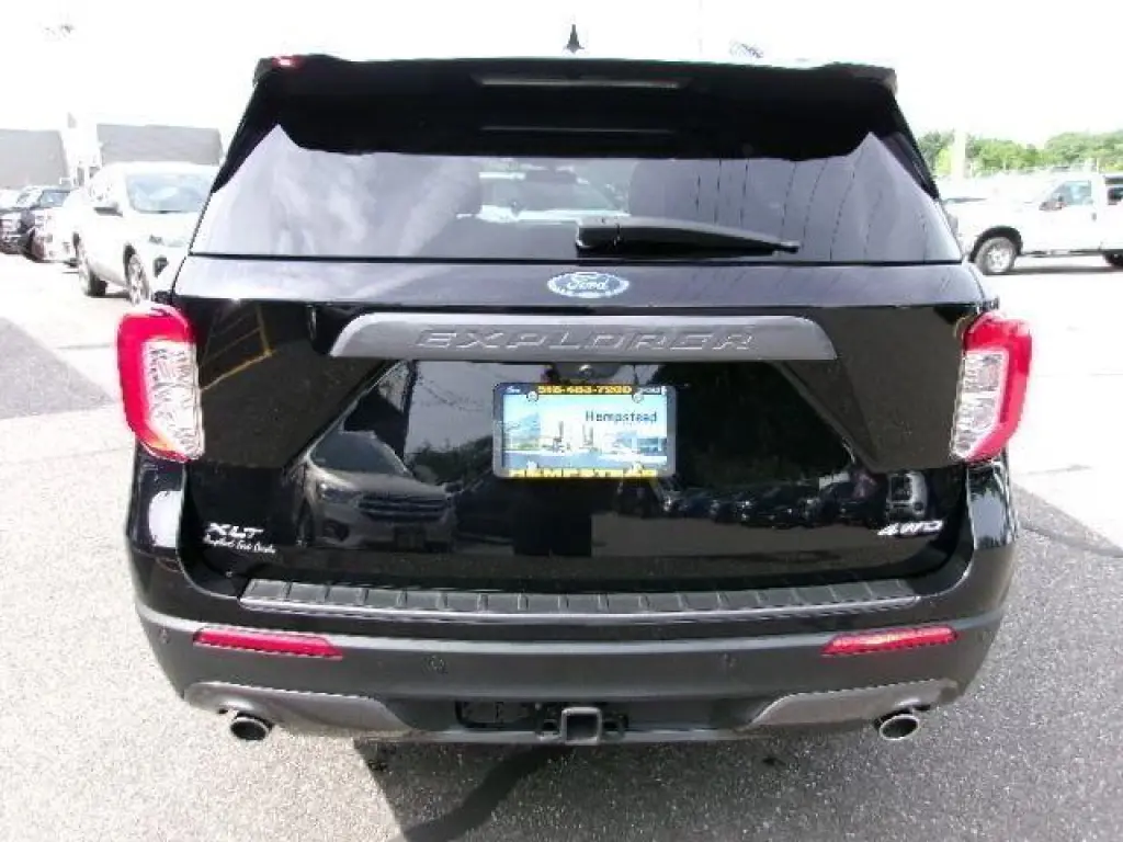 Ford Explorer 2023 AWD XLT 4dr SUV