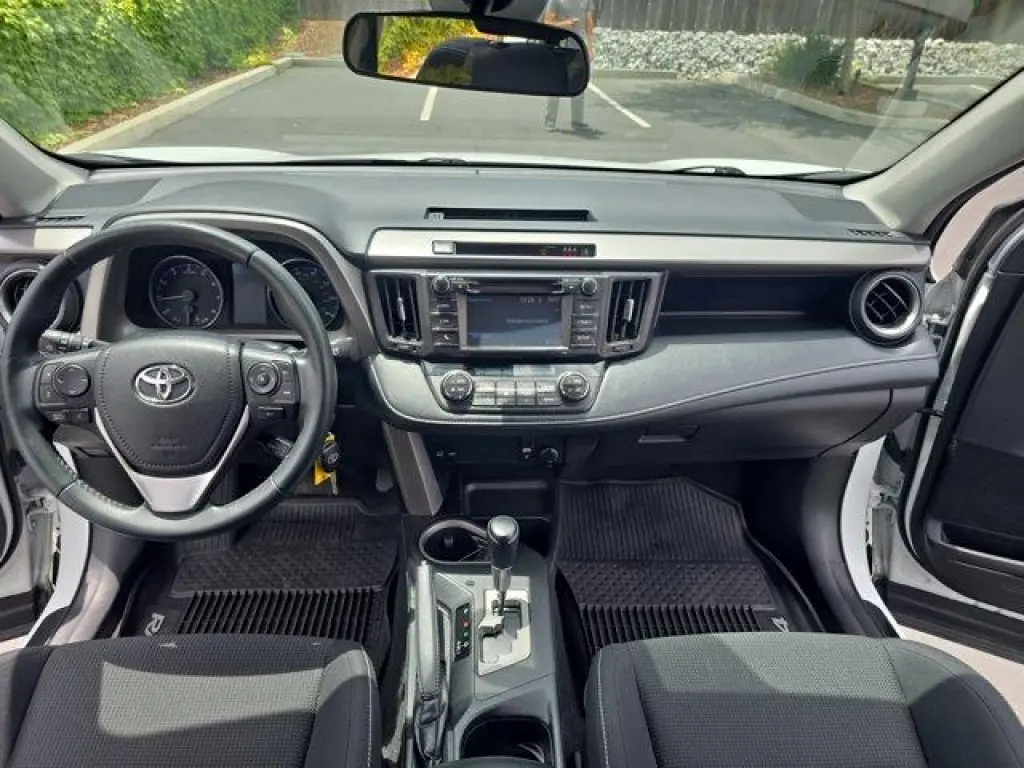 Toyota RAV4 2018 AWD Adventure 4dr SUV