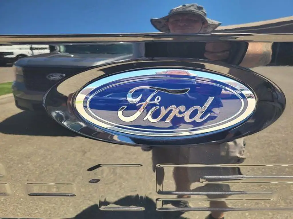Ford F-150 2022 4x2 XL 4dr SuperCab 6.5 ft. SB