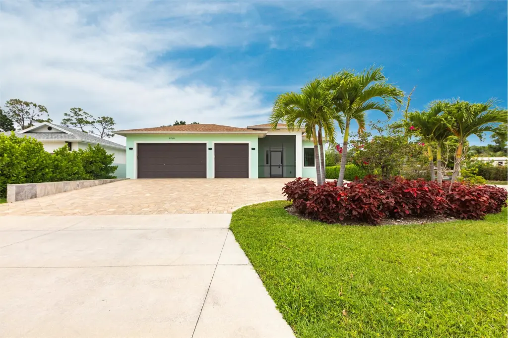 Propiedad en alquiler con 4 habitaciones y 4 baños en Bonita Springs