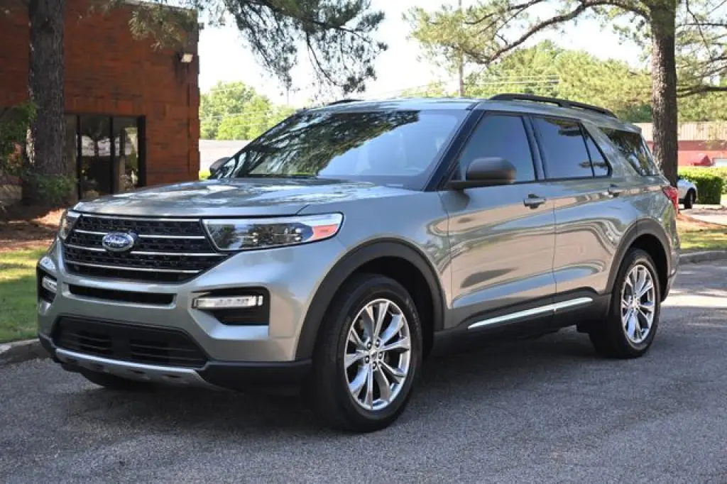 2020 Ford Explorer
