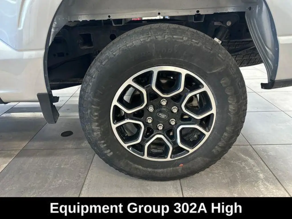 Ford F-150 2023 4x4 XL 4dr SuperCrew 5.5 ft. SB