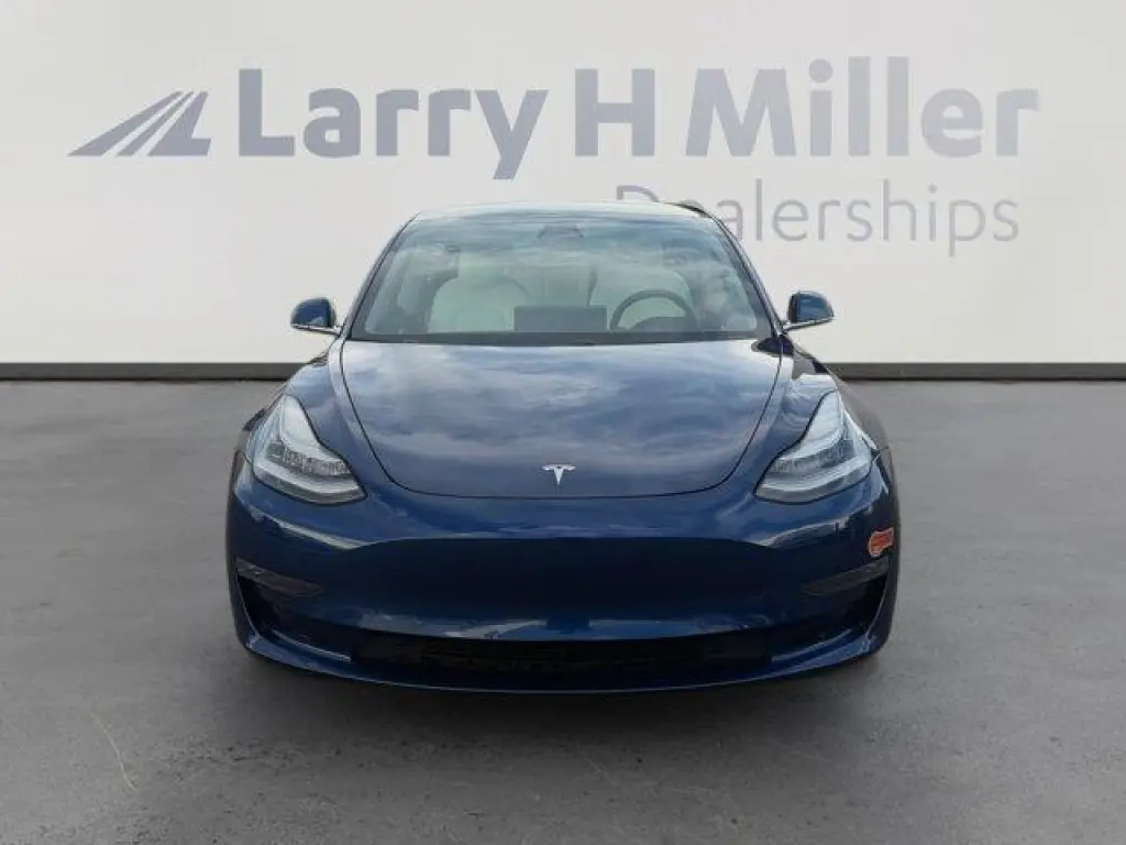 Tesla Model 3 2019 AWD Performance 4dr Fastback