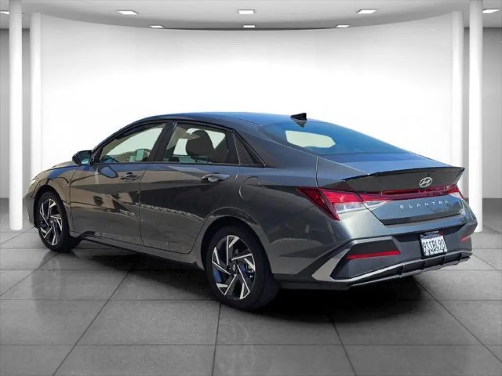 Hyundai ELANTRA 2025 SEL Sport 4dr Sedan