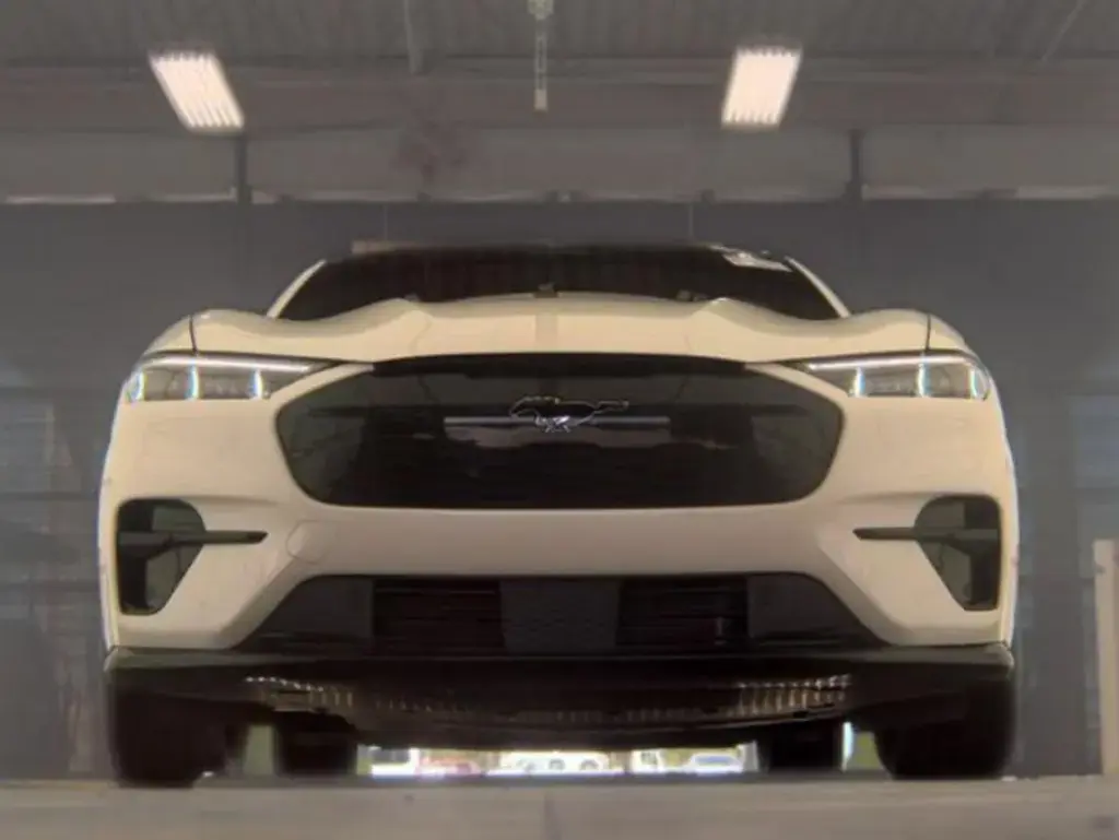 Ford Mustang Mach-E 2023 AWD GT 4dr SUV