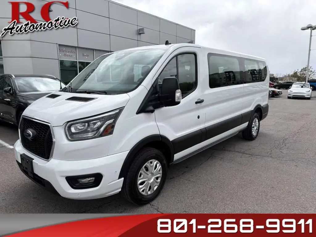 2023 Ford Transit Passenger Wagon XLT