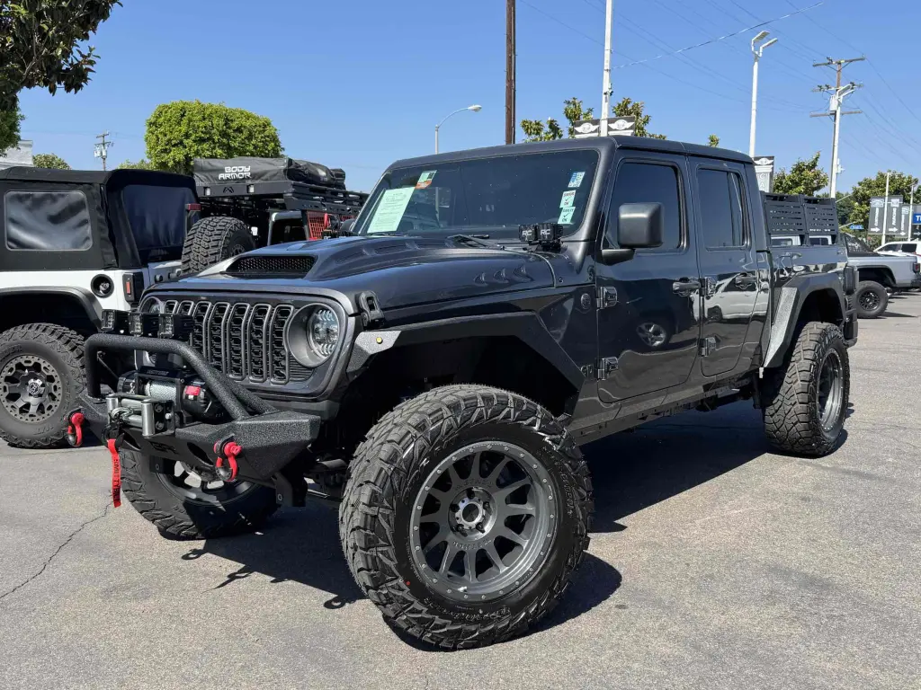 2024 Jeep Gladiator