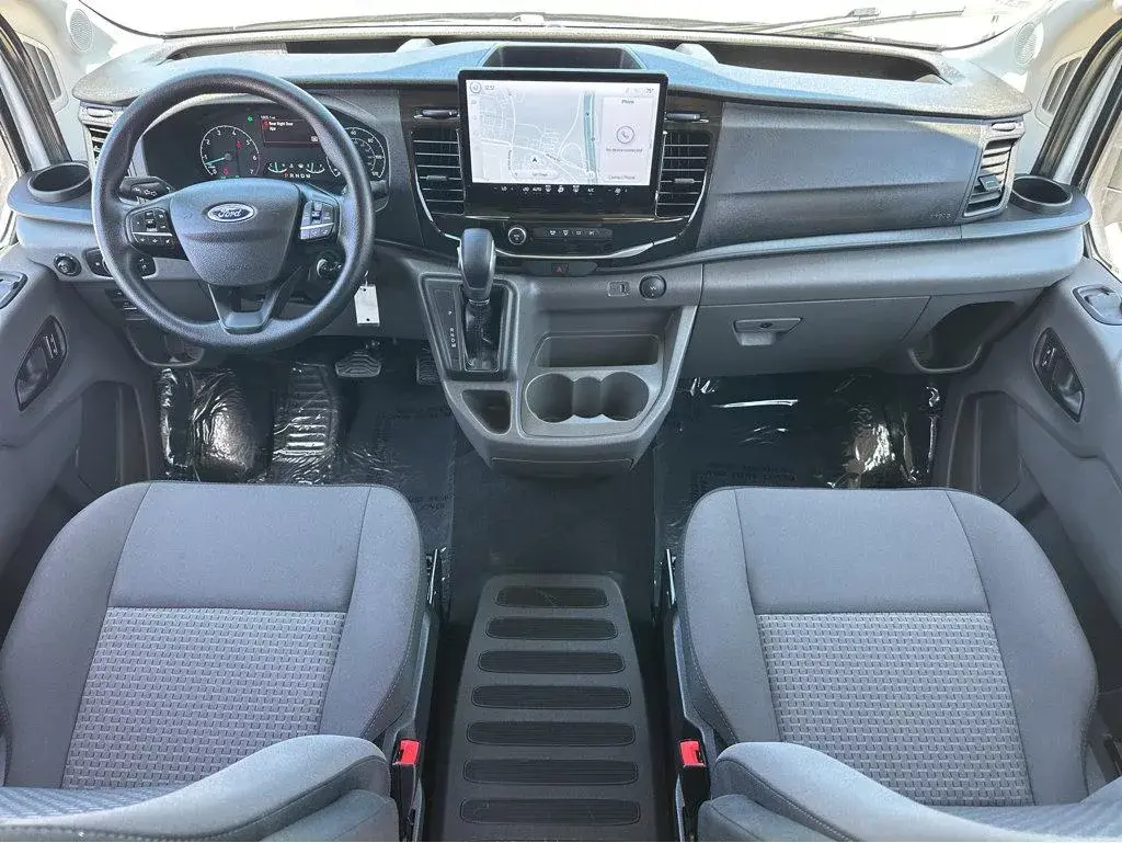 2024 Ford Transit Passenger Wagon XLT