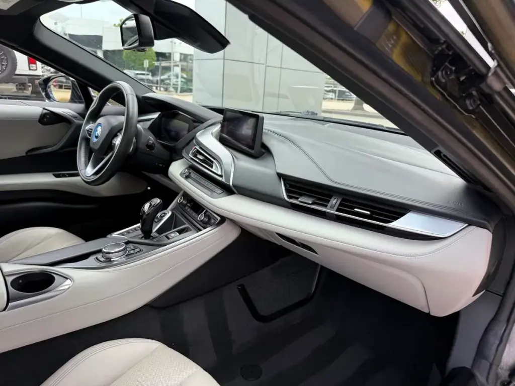 2015 BMW i8