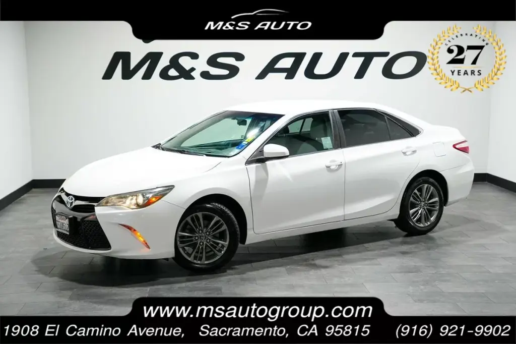 2017 Toyota Camry SE