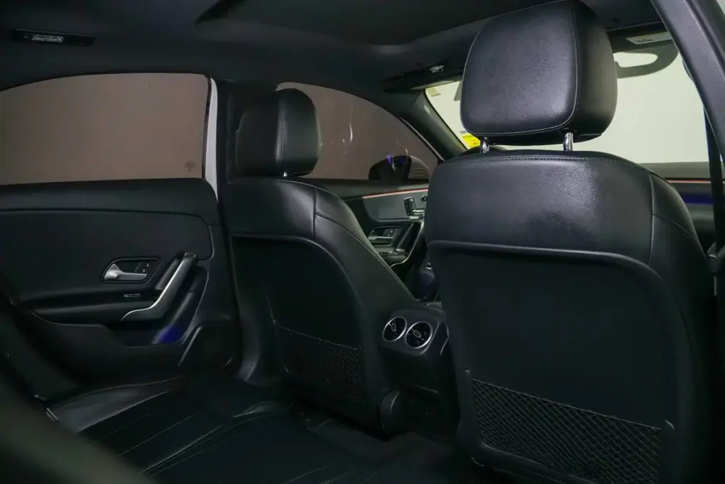 2022 Mercedes-Benz A 220