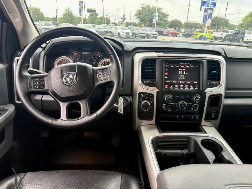 Ram 1500 2016 4x2 Big Horn Fleet 4dr Crew Cab 5.5 ft. SB Pickup