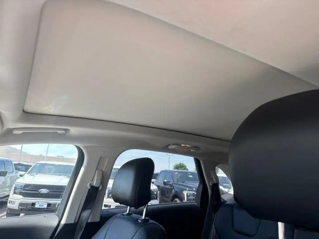 Ford Edge 2016 Titanium 4dr Crossover