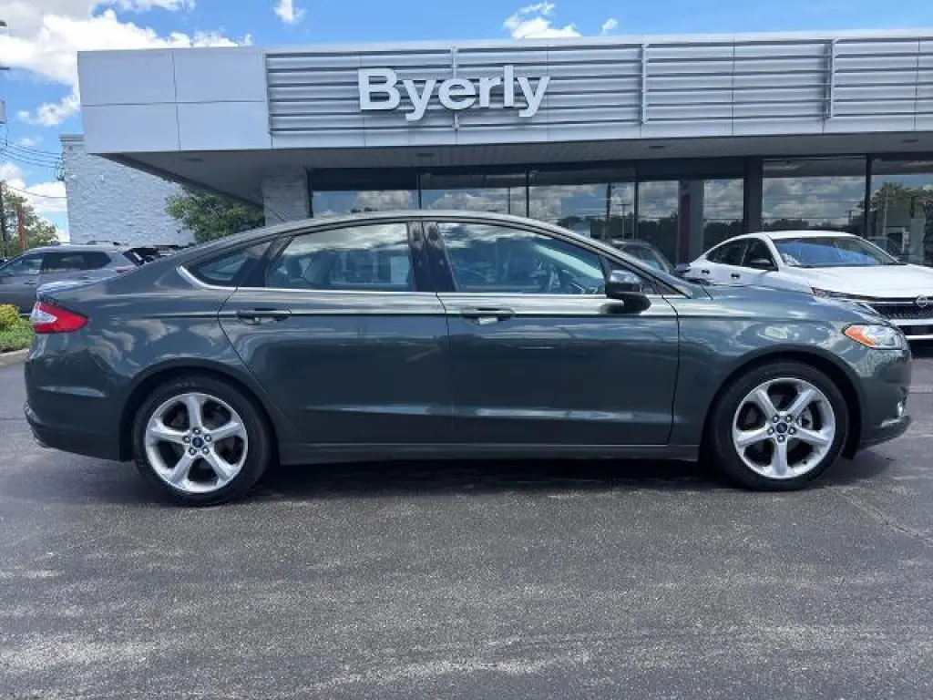 Ford Fusion 2016 S 4dr Sedan