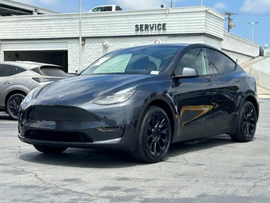 Tesla Model Y 2024 Long Range 4dr Crossover