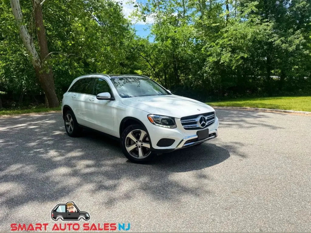 2017 MERCEDES-BENZ GLC
