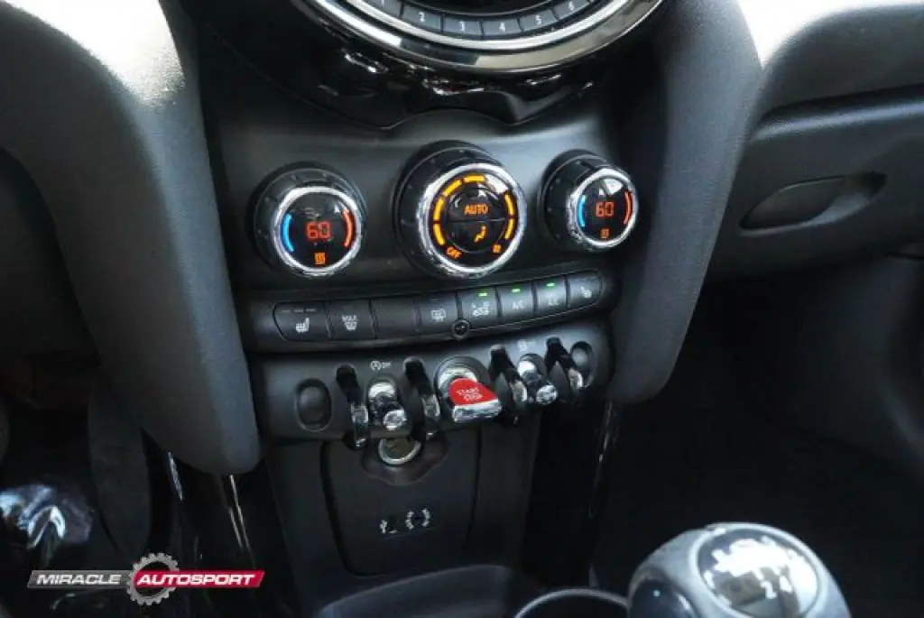 2017 MINI HARDTOP 2 DOOR