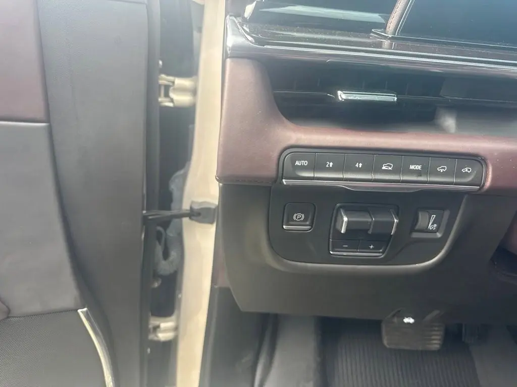 2023 CADILLAC Escalade
