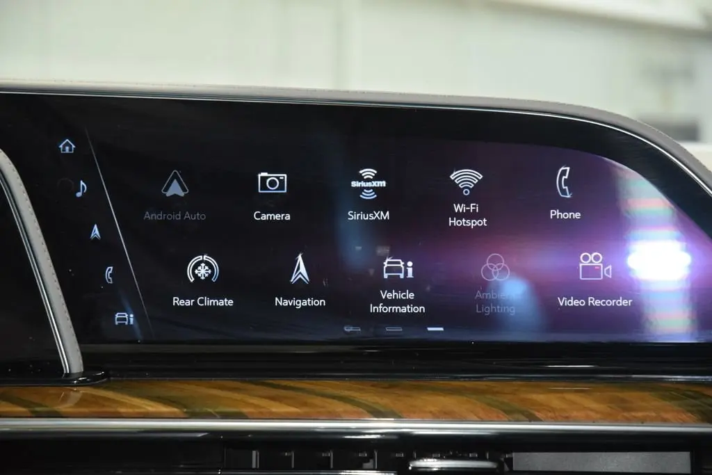2024 CADILLAC Escalade ESV