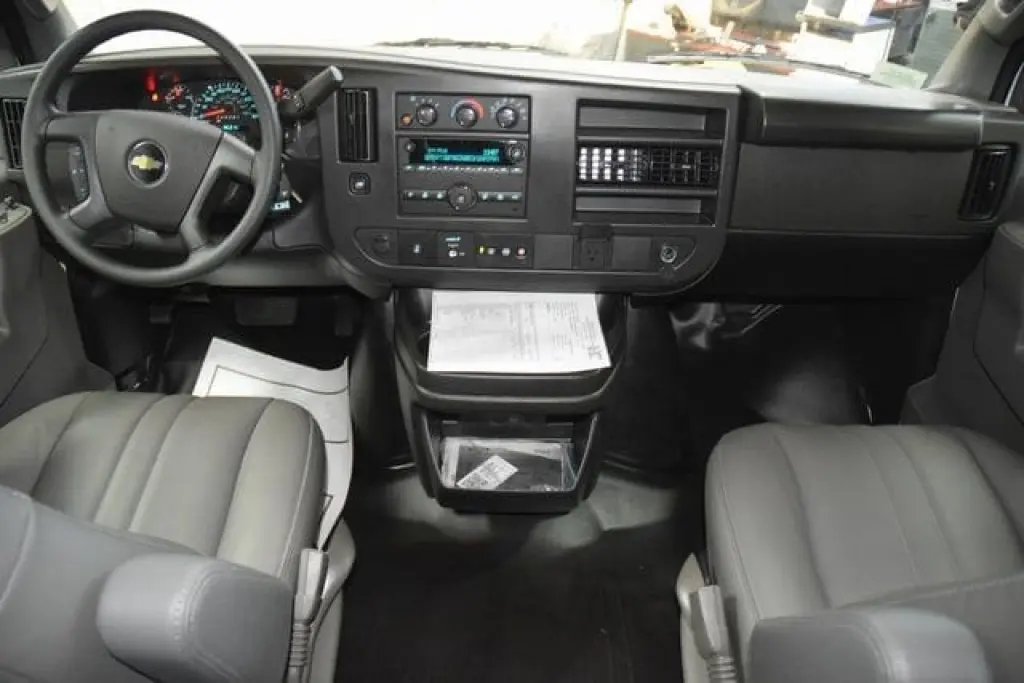 2025 Chevrolet Express Cargo